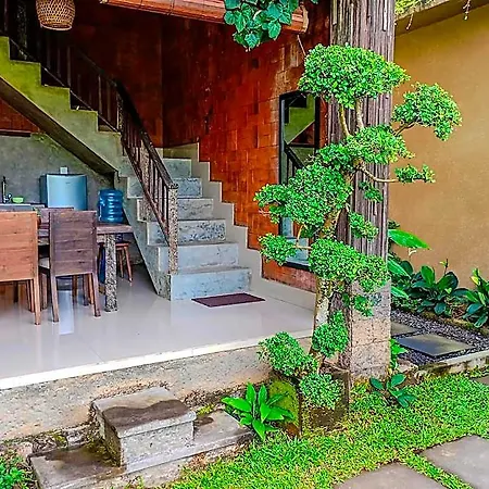 Dukuh Ubud Villas