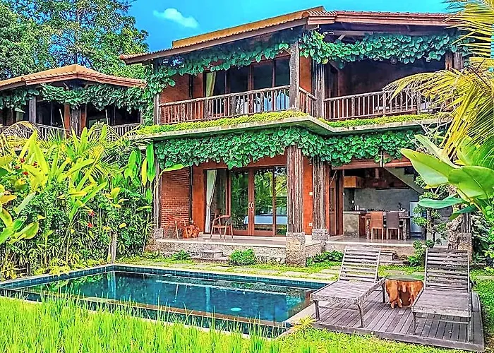 Hotel Dukuh Ubud 4*